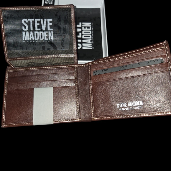 Steve Madden - Picture 4 of 4